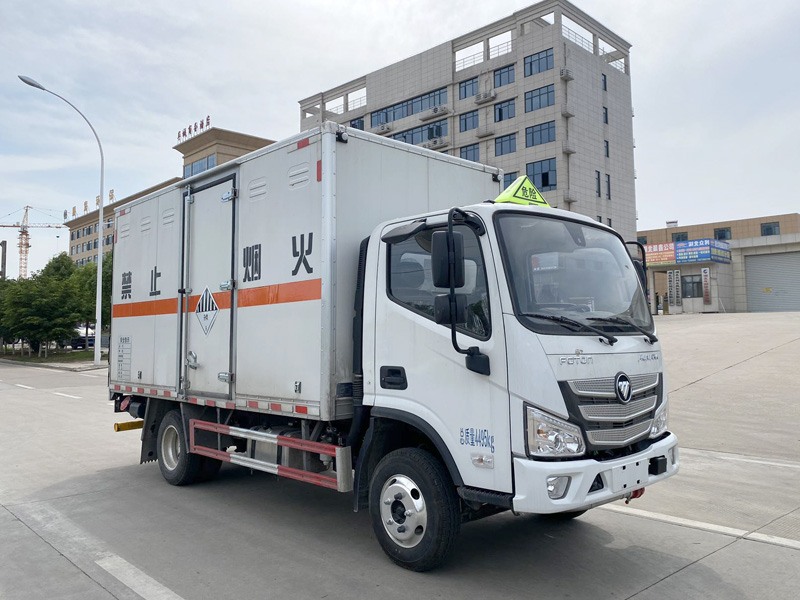 雜項危險物品廂式運輸車，運輸車，運輸車廠家，楚勝集團