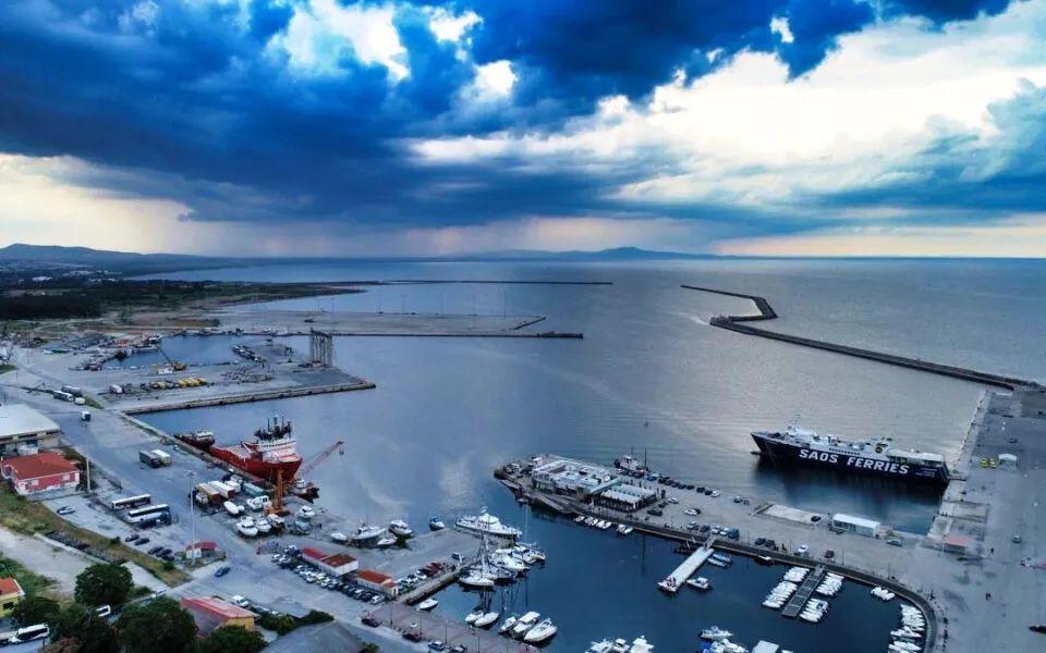 Renting a catamaran in Greece and sailing it yourself isn't as hard as you might think. 1 1782206686283 0