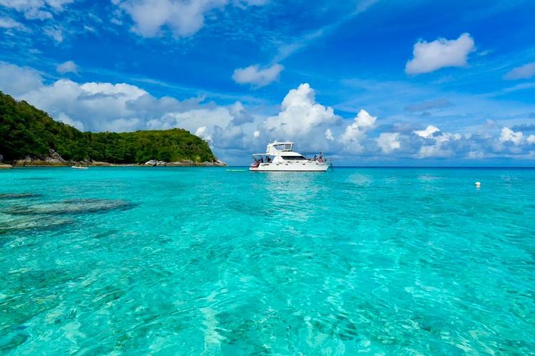 BNR Water Sports Catamaran Charter: A Guide to Avoiding Pitfalls—8 Mistakes a Veteran Captain Has Made 1 bnr watersport catamaran charter tips_bnr watersport catamaran charter tips_bnr watersport catamaran charter tips
