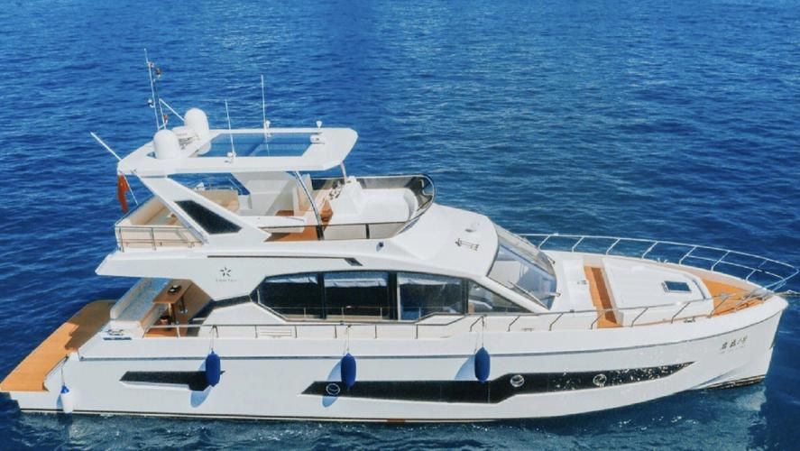 二手游艇买卖大比拼:别被低价忽悠,老手血泪避坑指南 2 used yachts for sale comparison_used yachts for sale comparison_used yachts for sale comparison