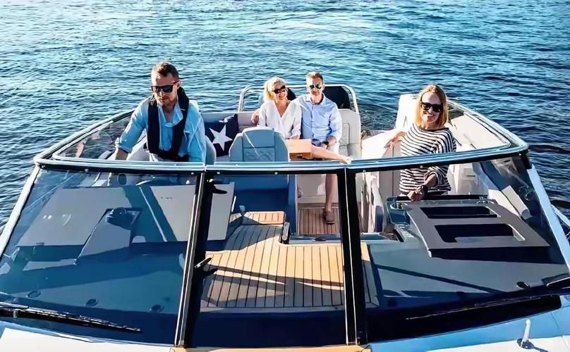 How Much Does Yacht Chartering Actually Cost? A Candid Look at the Costs from European and American Veterans 1 yacht charter charter cost_yacht charter charter cost_yacht charter charter cost